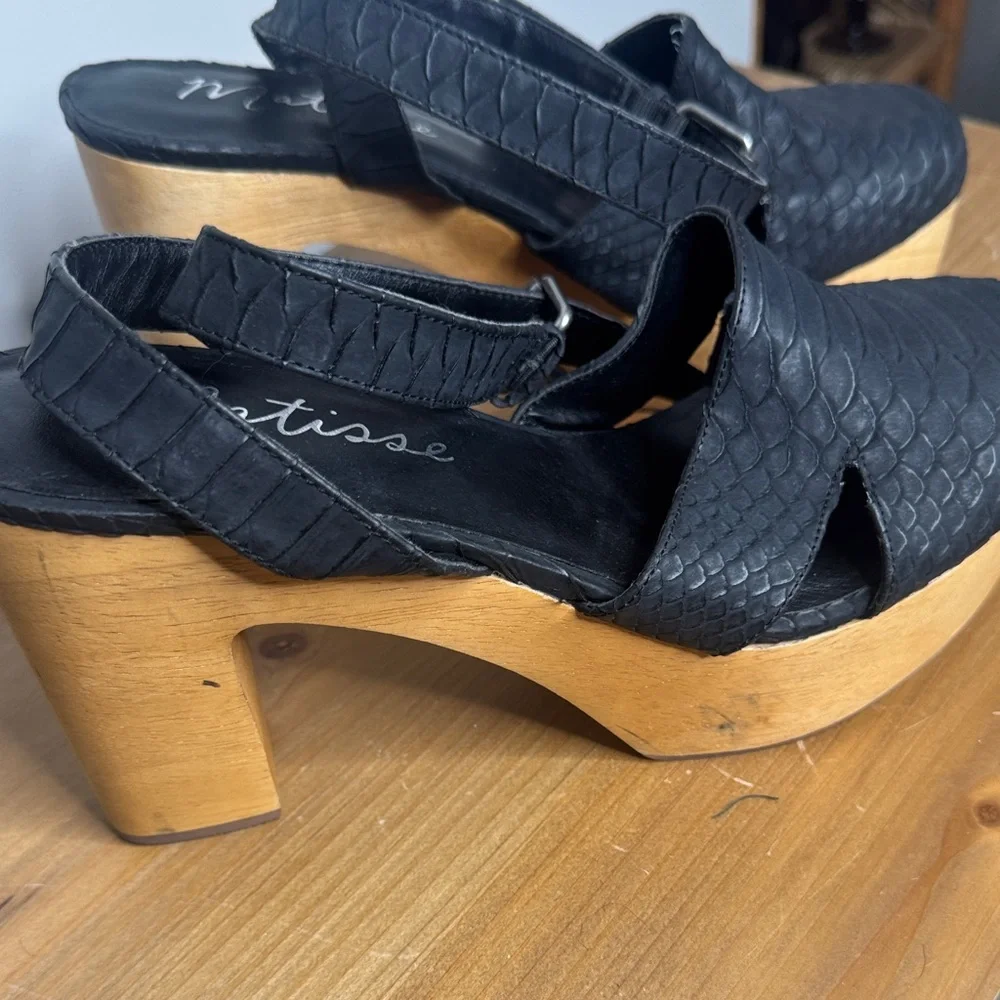 Free People Matisse Black Platform Sandals with Wooden Heel - Picture 7 of 7